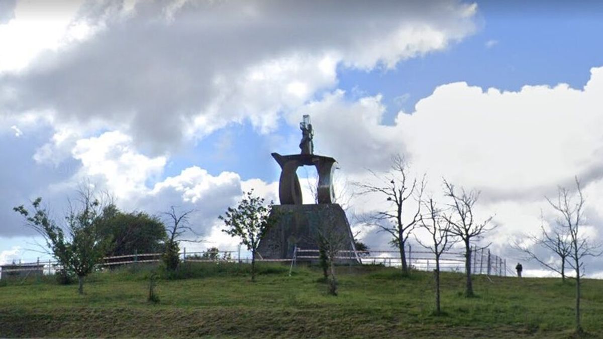 Galicia retira la estatua del papa Juan Pablo II del Monte do Gozo por su deterioro