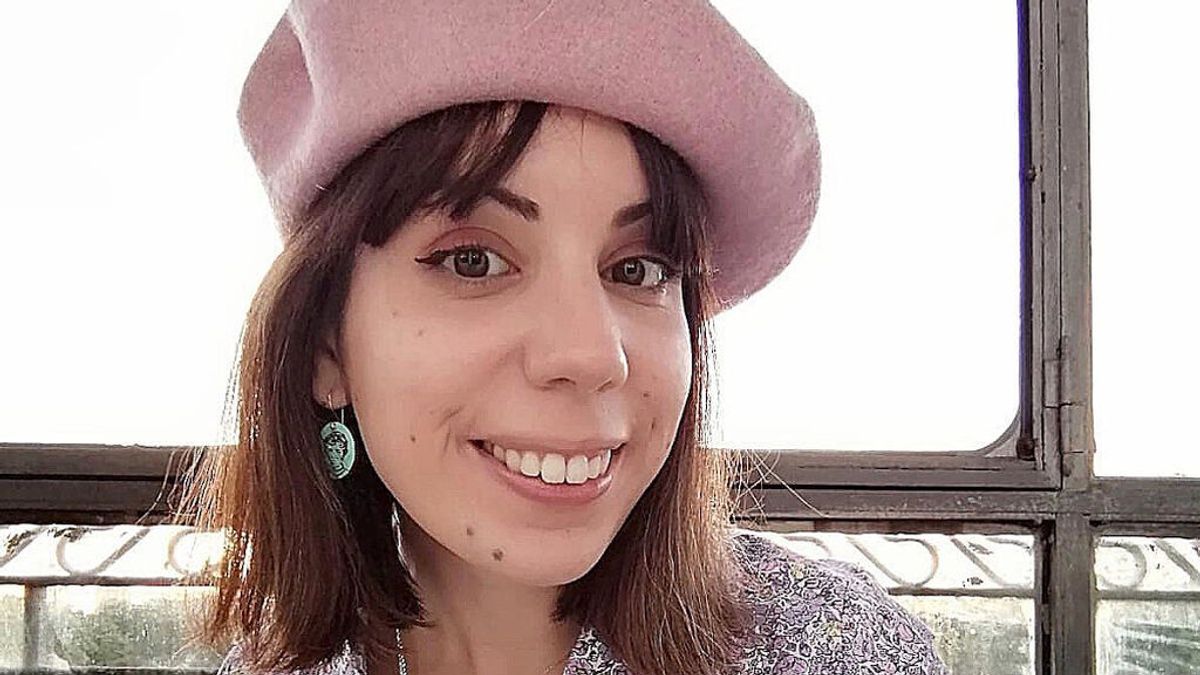 Andrea Tomé, la novelista de los adolescentes: “No se puede fomentar la lectura haciéndoles leer El Quijote” Andrea Tomé, la novelista de los adolescentes: “No se puede fomentar la lectura haciéndoles leer El Quijote”