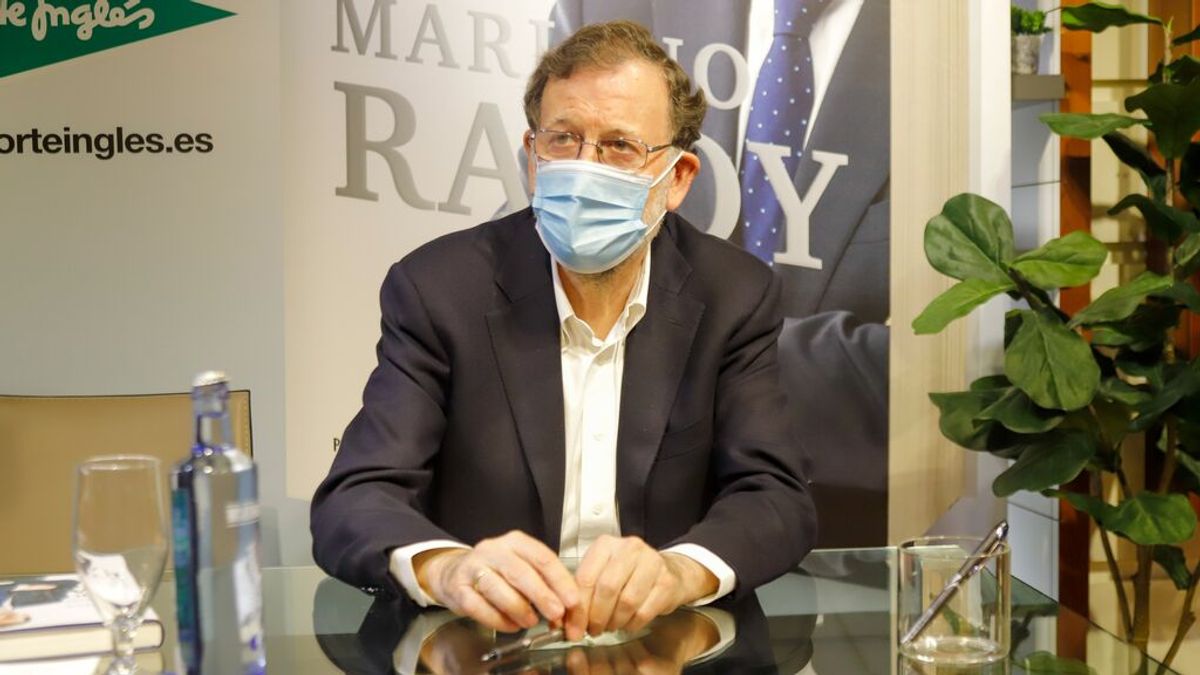 Rajoy asegura que el Gobierno solo ha hecho "unos mínimos retoques" es su reforma laboral Rajoy asegura que el Gobierno solo ha hecho "unos mínimos retoques" es su reforma laboral