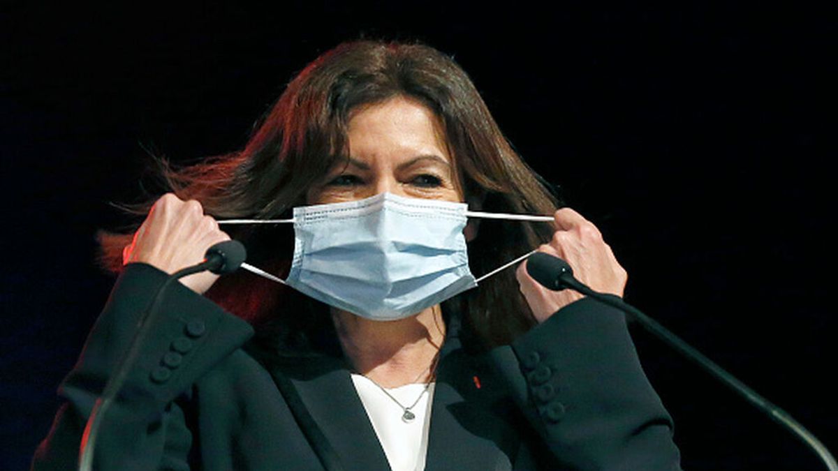 La justicia francesa suspende la obligación de llevar mascarilla en la calle en Paris La justicia francesa suspende la obligación de llevar mascarilla en la calle en Paris