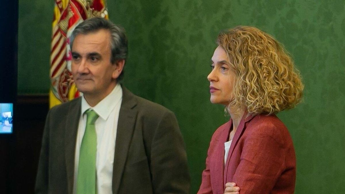 Pedro Sánchez, "consternado" por la muerte de José de Francisco, jefe de Gabinete de Meritxell Batet Pedro Sánchez, "consternado" por la muerte de José de Francisco, jefe de Gabinete de Meritxell Batet