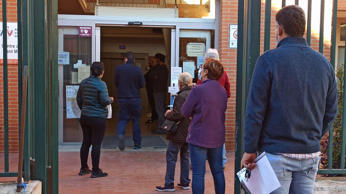 Los trabajadores valencianos ya pueden tramitar telemáticamente las bajas y las altas por covid Los trabajadores valencianos ya pueden tramitar telemáticamente las bajas y las altas por covid