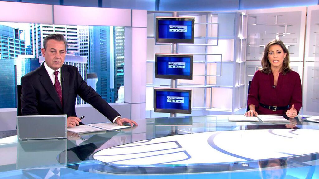 Con José Ribagorda y Ángeles Blanco Informativos Telecinco 2022 Mediodía 15/01/2022 Con José Ribagorda y Ángeles Blanco Informativos Telecinco 2022 Mediodía 15/01/2022