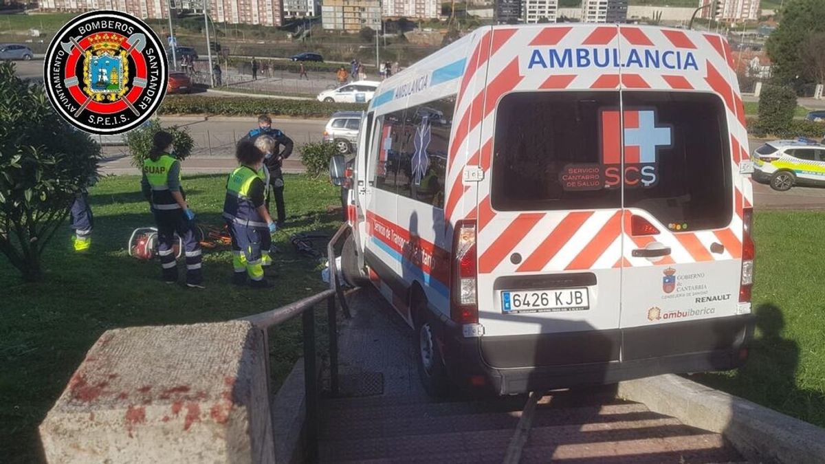 Muere una mujer de 76 años atropellada por una ambulancia que invadió la acera en Santander