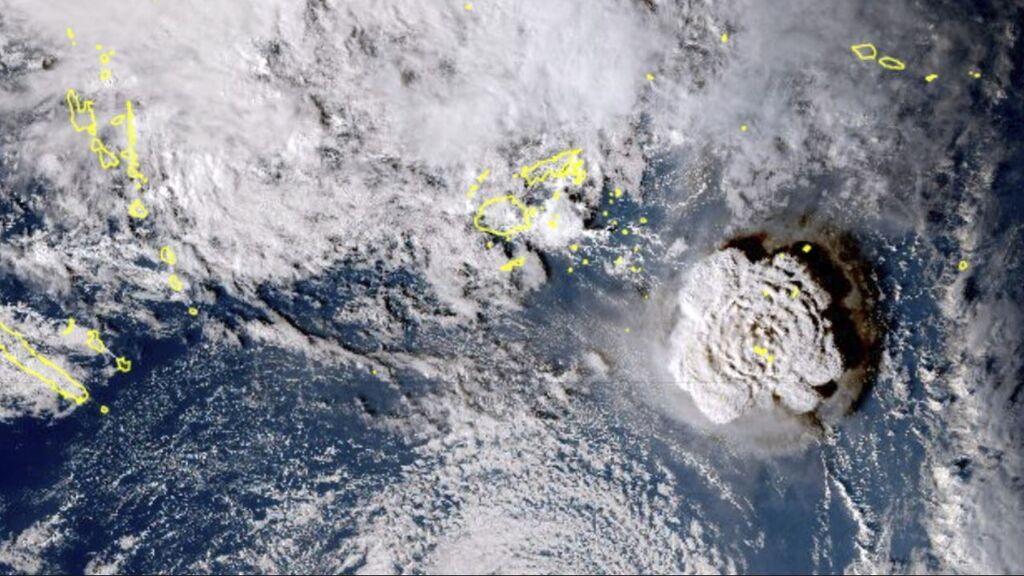 Alerta de tsunami con olas hasta tres metros frente a las costas de Japón