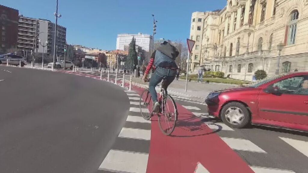El nuevo trayecto del carril bici de Bilbao no convence a los ciclistas por “su peligrosidad”
