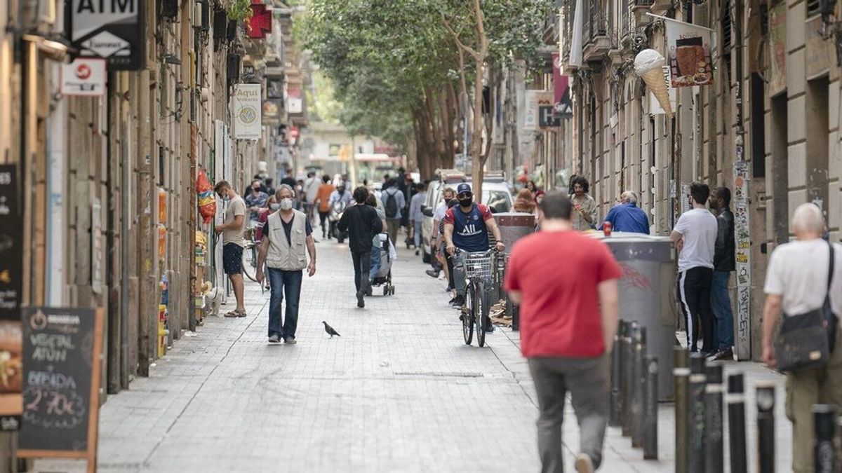 El barrio del Raval de Barcelona aplica restricciones horarias a los vehículos privados