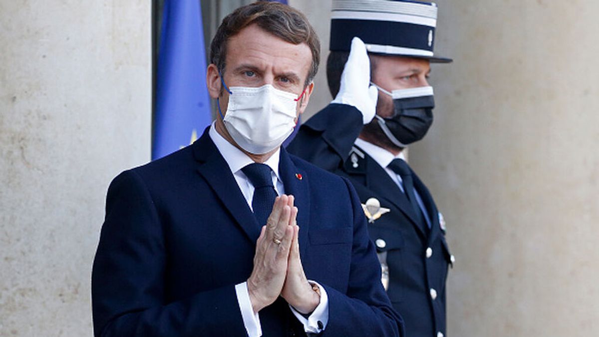 Francia aprueba definitivamente el proyecto de ley que establece el "pase de vacunación" Francia aprueba definitivamente el proyecto de ley que establece el "pase de vacunación"