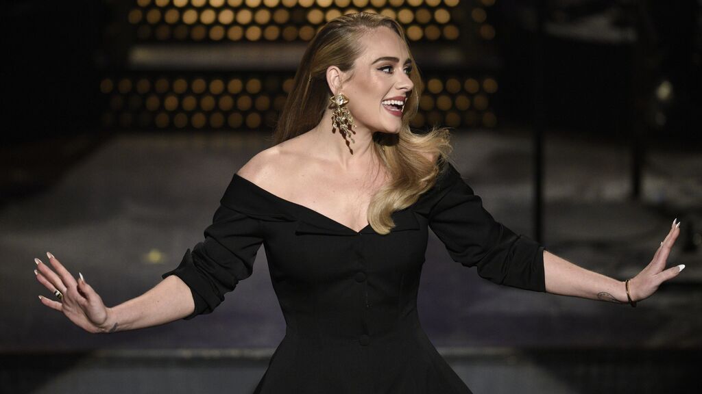 La cantante Adele está nominada como mejor artista.