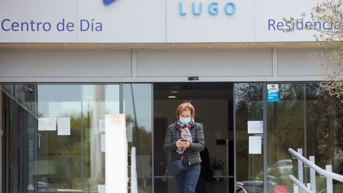 Galicia se planteará contratar personal sin titulación en las residencias para bajas Galicia se planteará contratar personal sin titulación en las residencias para bajas