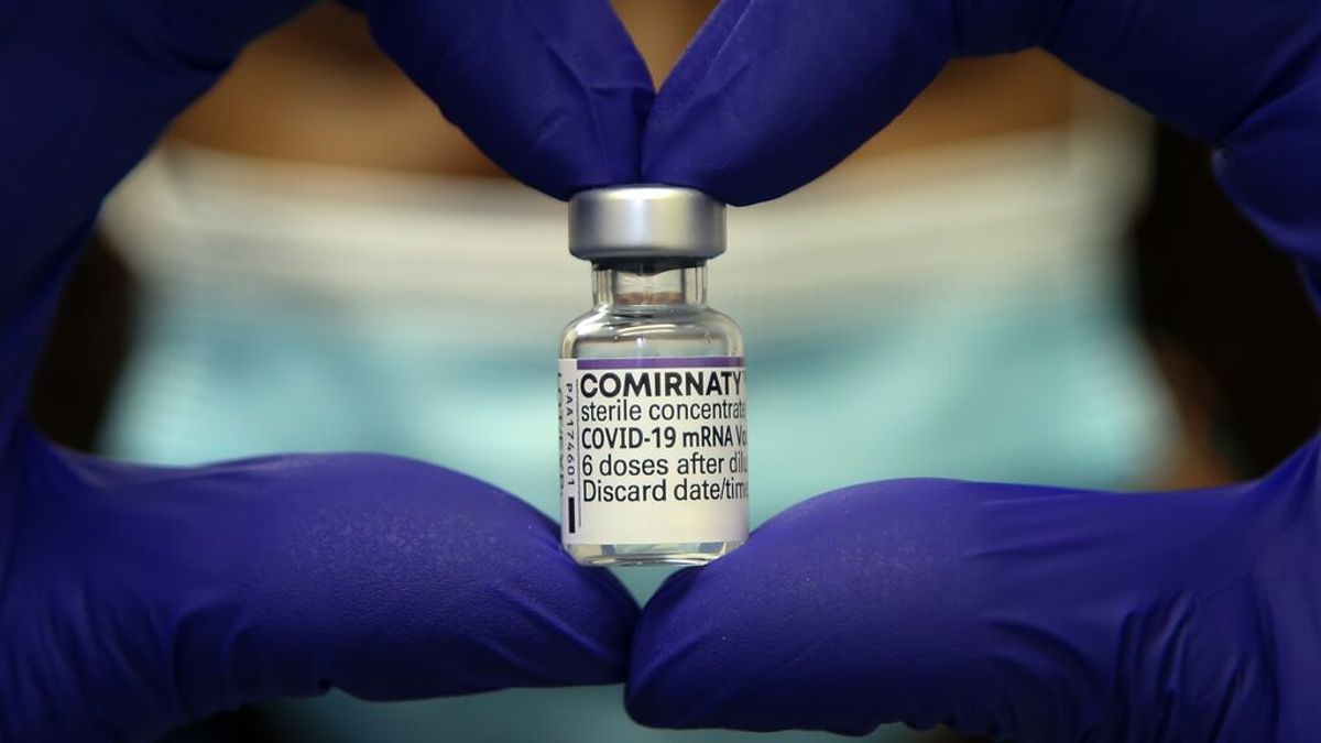 ¿Se recomendará también una cuarta dosis de la vacuna covid a toda la población? Los expertos responden