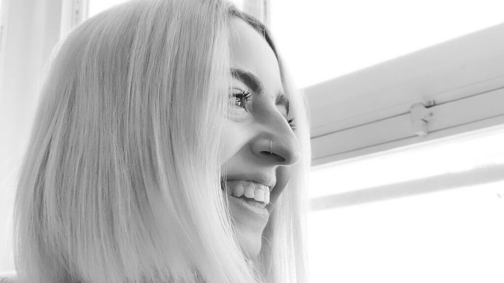 Alicia Aguilar, escritora: "La poesía me ofrece lo que me arrebata el mundo, ser yo sin máscaras"