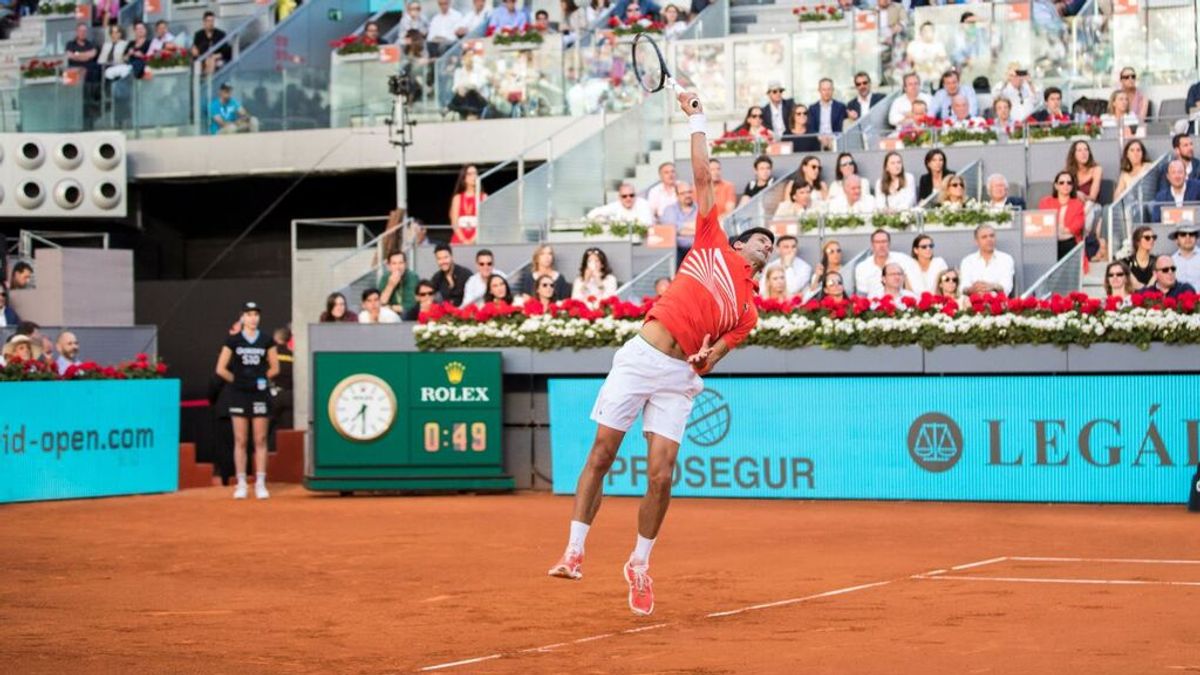La Comunidad de Madrid anuncia que Djokovic "tendrá que vacunarse" para jugar el Mutua Open La Comunidad de Madrid anuncia que Djokovic "tendrá que vacunarse" para jugar el Mutua Open