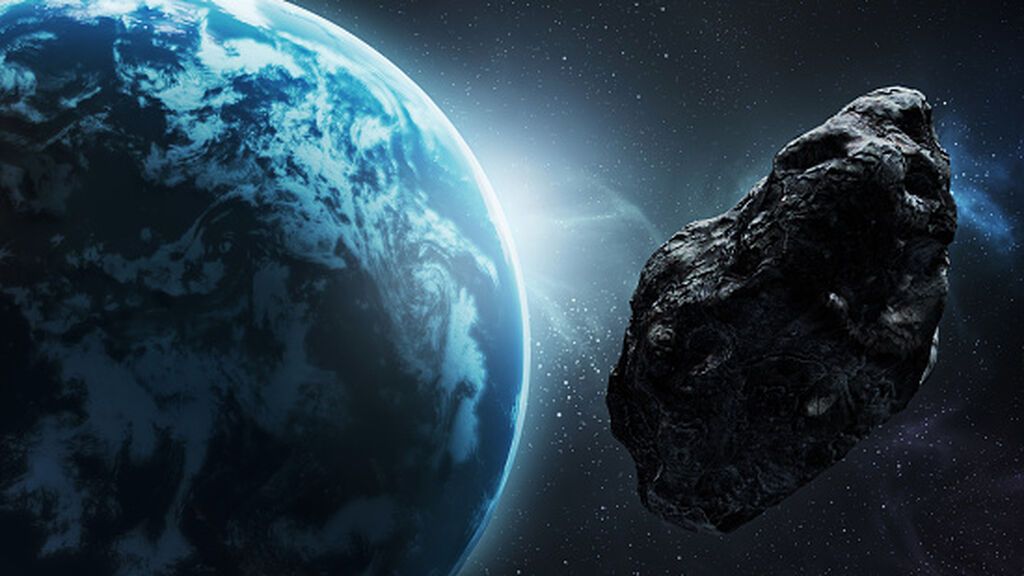Un enorme asteroide pasa cerca de la Tierra este martes, sin peligro de colisión