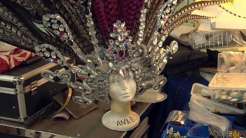 Evelyn Miller, la actriz porno con dos vaginas, que triunfa en OnlyFans