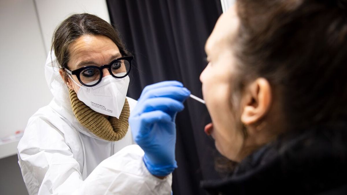 Alemania supera las 112.000 infecciones diarias de coronavirus y marca un nuevo récord Alemania supera las 112.000 infecciones diarias de coronavirus y marca un nuevo récord
