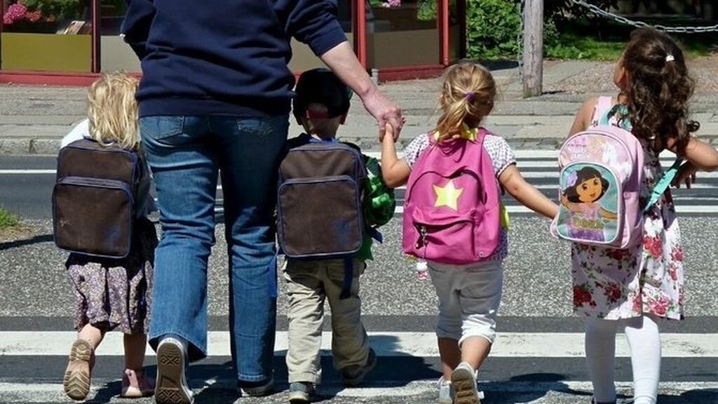 Ómicron cambia el escenario en los colegios: "Está habiendo una explosión de contagios entre los alumnos"