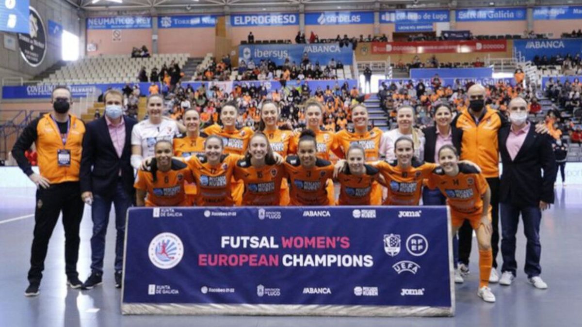 El Pescados Rubén Burela, mejor club femenino de fútbol sala del mundo por segundo año consecutivo El Pescados Rubén Burela, mejor club femenino de fútbol sala del mundo por segundo año consecutivo