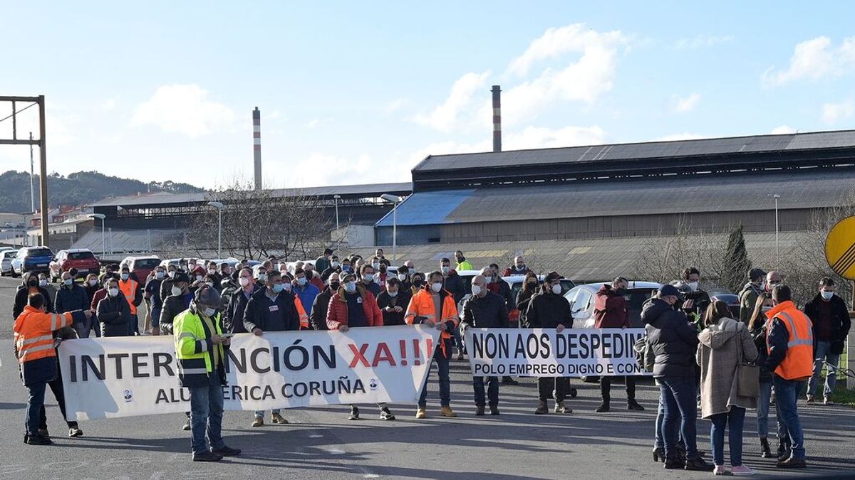 Dos empresas se interesan por la planta de Alu Ibérica en A Coruña Dos empresas se interesan por la planta de Alu Ibérica en A Coruña