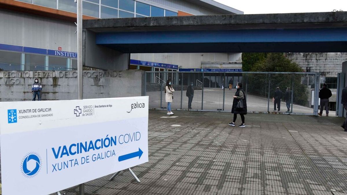 El martes 25 de enero empieza la vacunación de refuerzo para gallegos de 29 a 18 años El martes 25 de enero empieza la vacunación de refuerzo para gallegos de 29 a 18 años