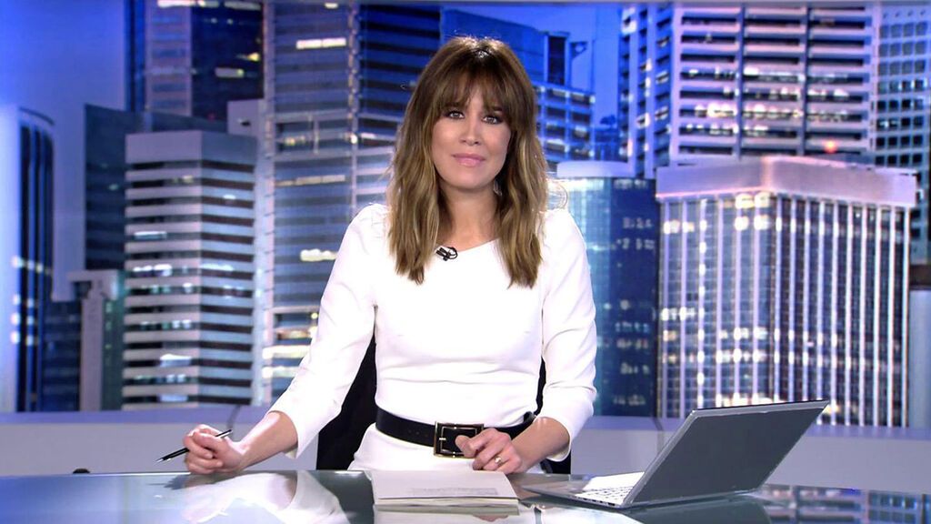 Con Isabel Jiménez Informativos Telecinco 2022 Noche 21/01/2022