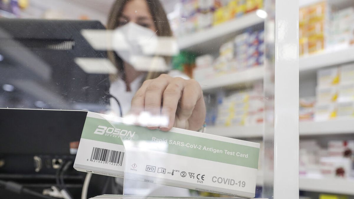 El 59% de los test de antígenos que se realizan en farmacias valencianas dan positivo