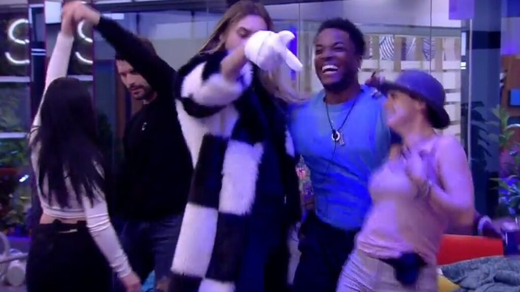 Captura de pantalla 2022-01-21 235707