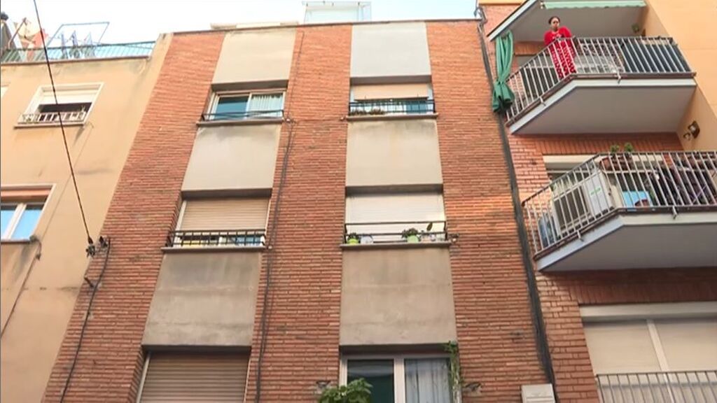 Muere una mujer en el incendio de un piso en el distrito barcelonés de Nou Barris