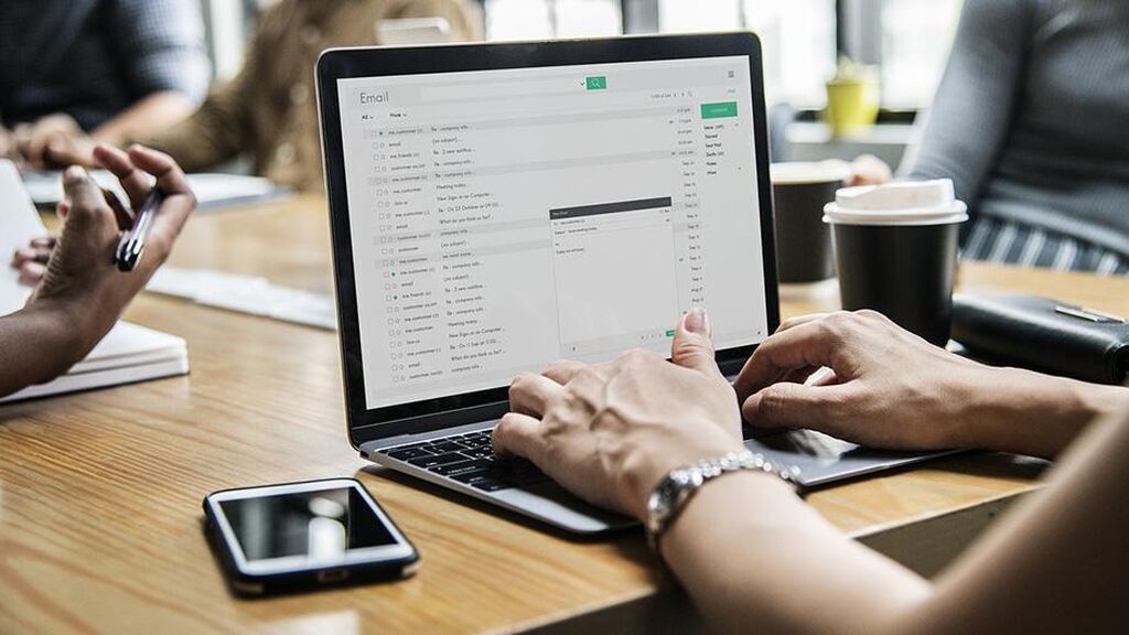 Negacionistas colapsan el email del TSJ de Canarias enviando más de medio millar de mensajes