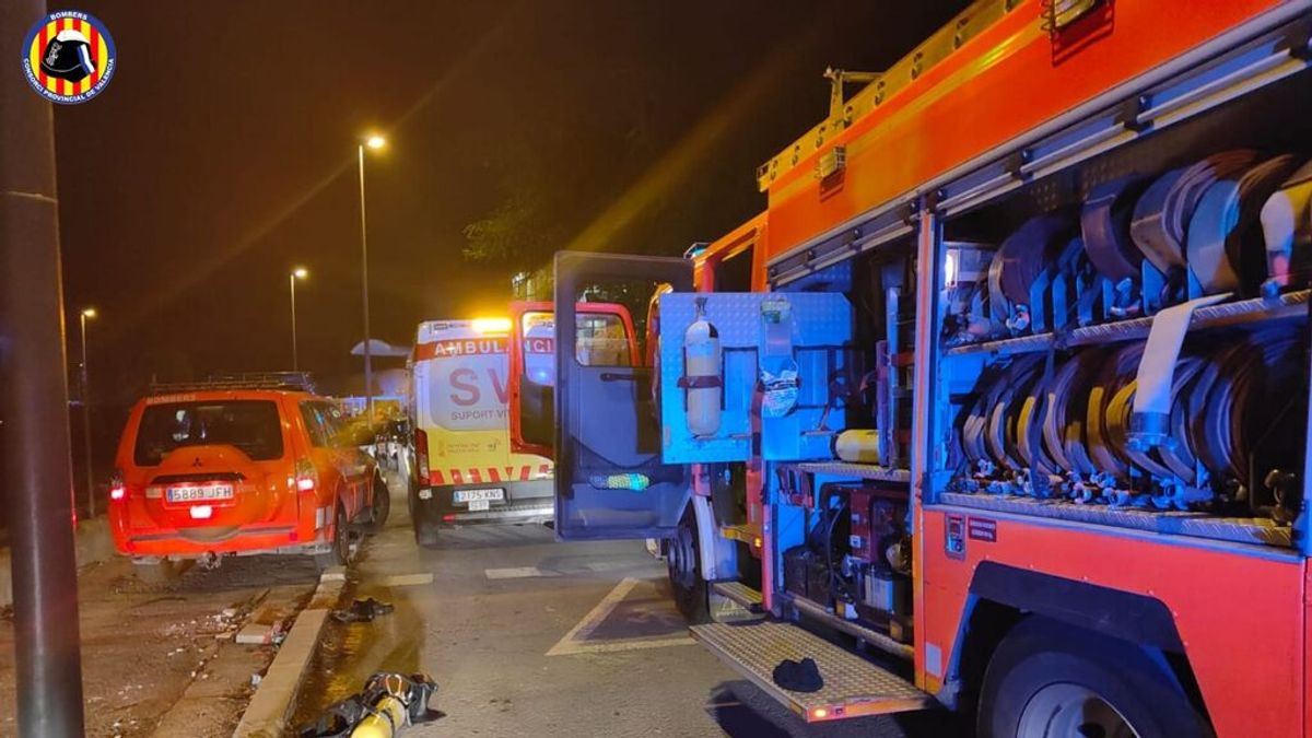 Mueren una mujer y su hijo en un incendio en una vivienda de la localidad valenciana de Moncada Mueren una mujer y su hijo en un incendio en una vivienda de la localidad valenciana de Moncada