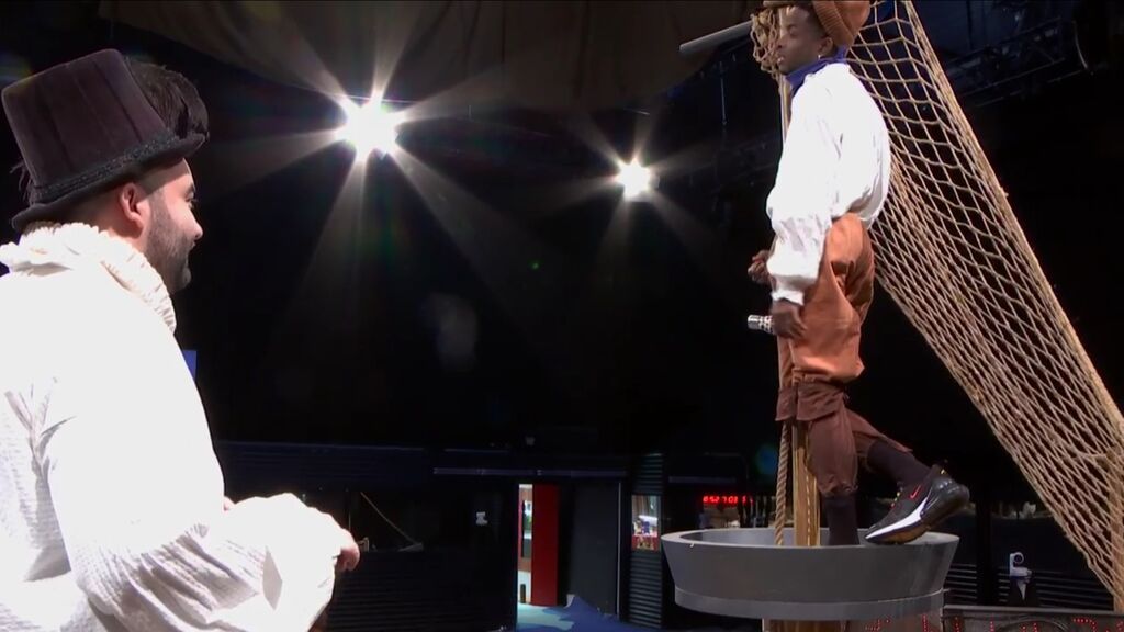 Kenny arranca a cantar