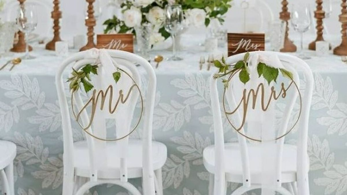 Las mejores coronas naturales de invierno para decorar el banquete de tu boda