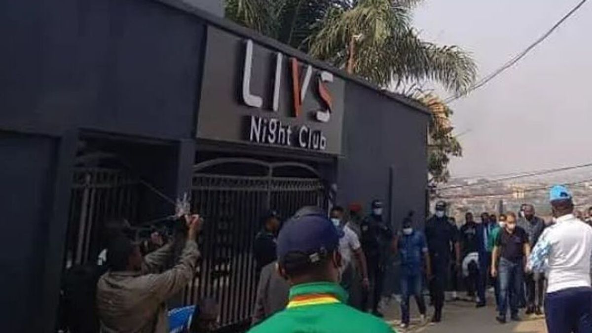 Tragedia en una discoteca de Camerún: mueren 15 personas tras desatarse un incendio
