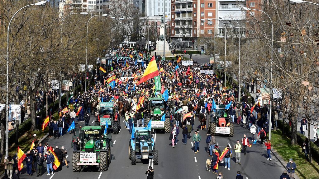 Miles de personas defienden en las calles de Madrid el mundo rural y piden mejoras