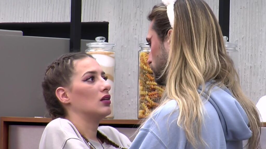 Nissy se derrumba con Carlos