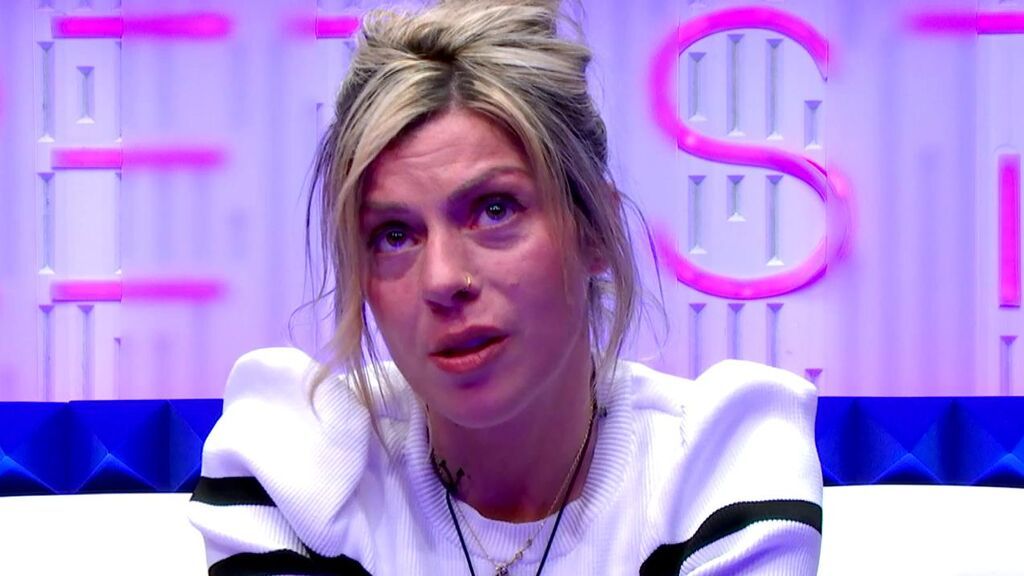 Alatzne: "No encajo en el mundo ni aquí tampoco"