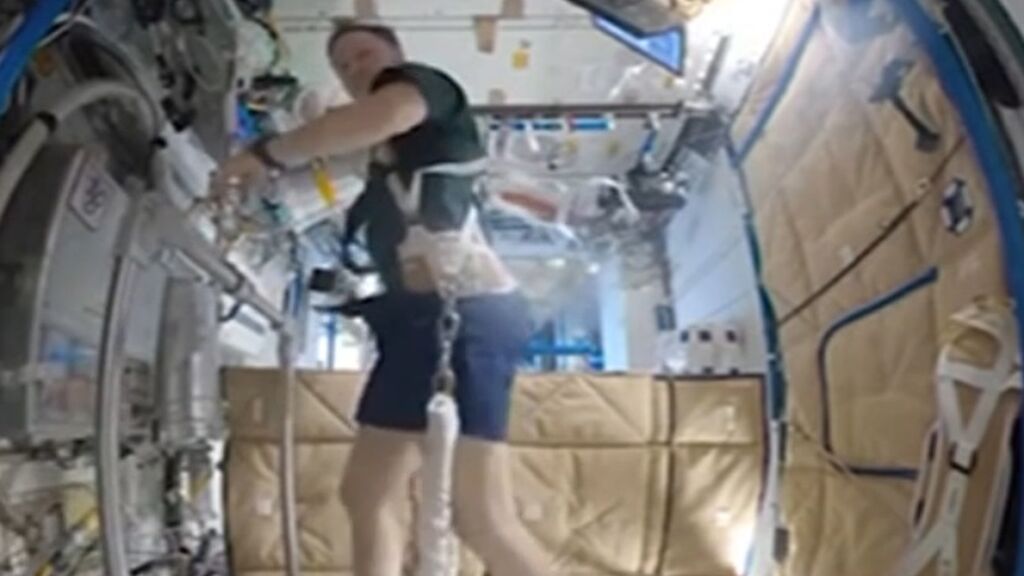 Asi corre un astronauta alemán en la Estación Espacial Internacional