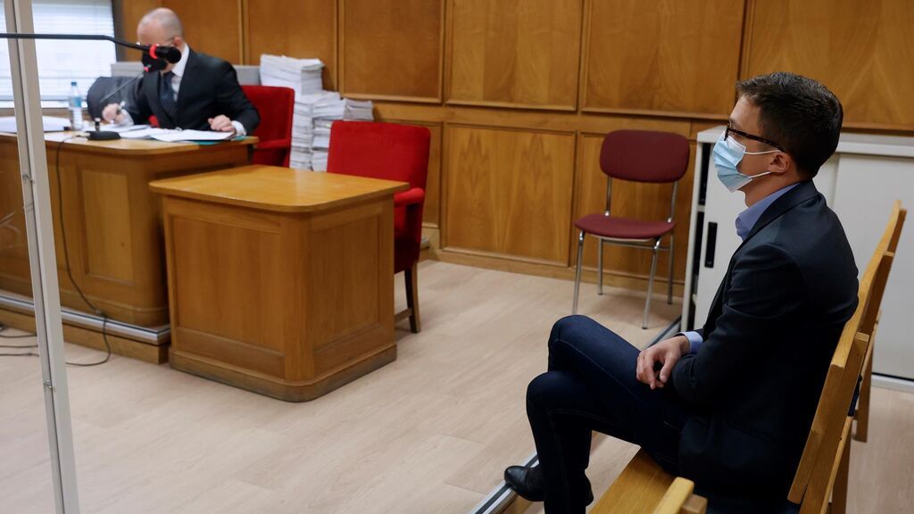 Suspendido el juicio contra Iñigo Errejón