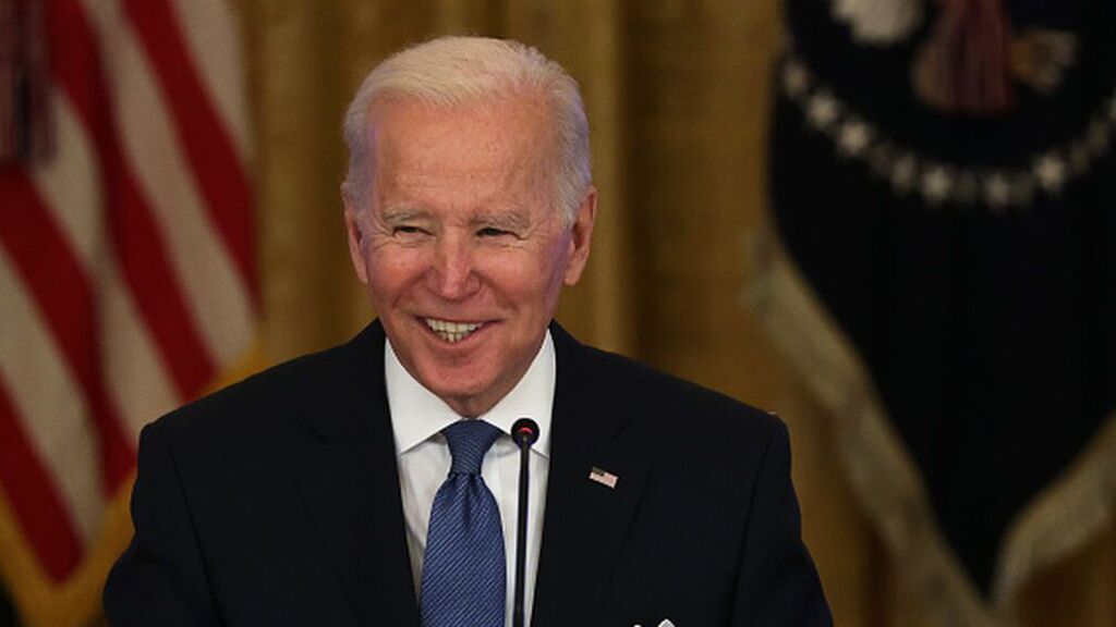 Un micro abierto 'caza' a Biden insultando a un periodista