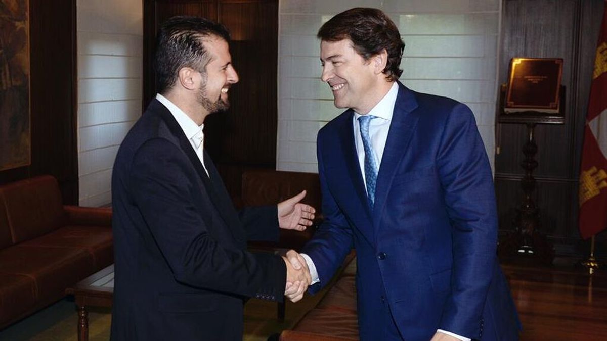 El CIS de Tezanos dice que el PSOE ganará las elecciones en Castilla y León con un punto de ventaja sobre el PP El CIS de Tezanos dice que el PSOE ganará las elecciones en Castilla y León con un punto de ventaja sobre el PP