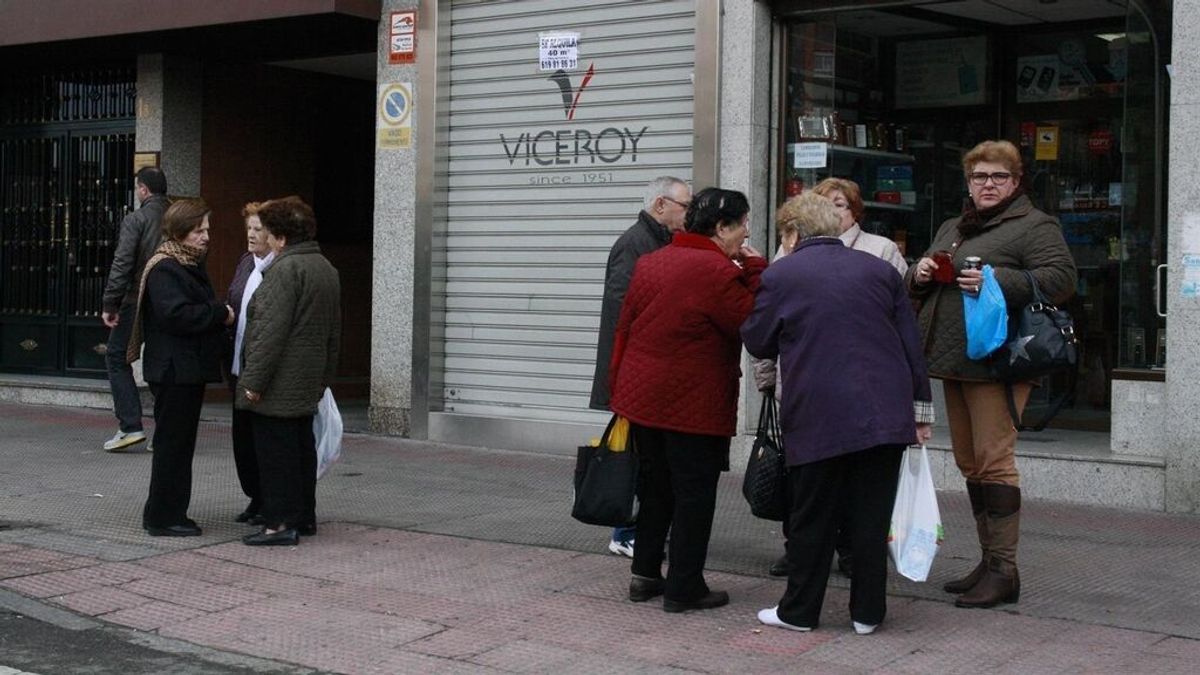 DGT lanza un manual para mejorar la seguridad de los mayores como peatones DGT lanza un manual para mejorar la seguridad de los mayores como peatones