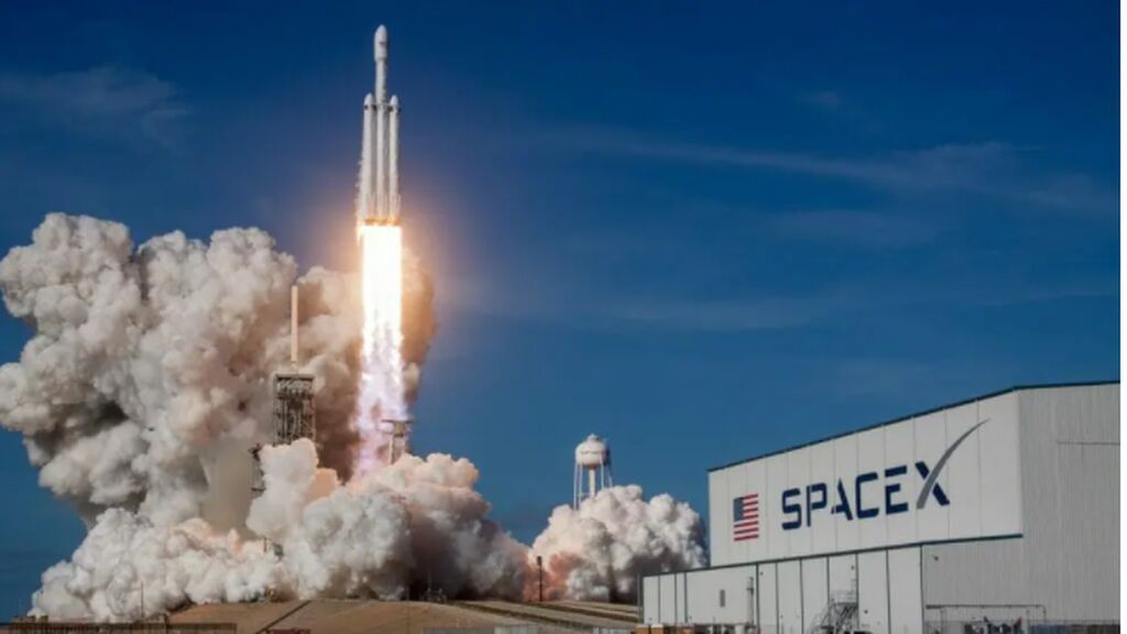 Los restos de un cohete de SpaceX se estrellarán en la Luna en marzo
