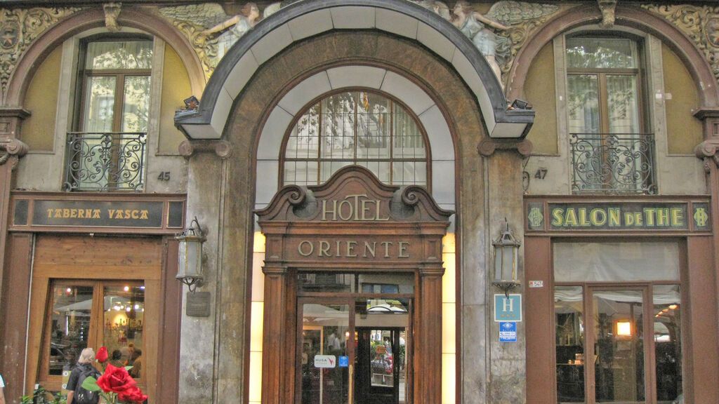 Hotel_Oriente,_façana