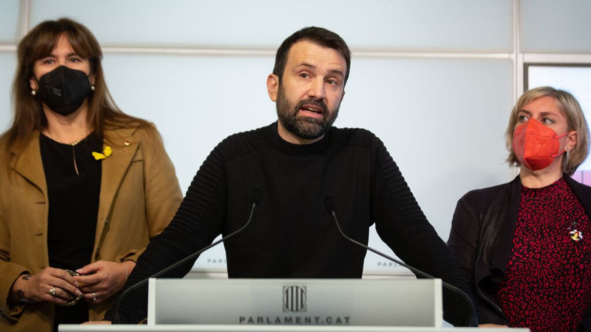 La Junta Electoral confirma el cese de Juvillà y advierte a Borràs de "consecuencias jurídicas" si lo impide La Junta Electoral confirma el cese de Juvillà y advierte a Borràs de "consecuencias jurídicas" si lo impide