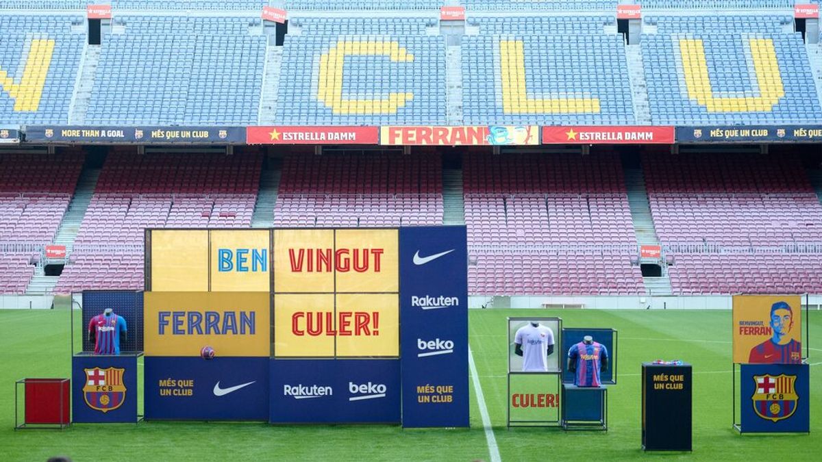 Los detalles del acuerdo Barcelona-Spotify: 65 millones de euros y cambio de nombre al Camp Nou Los detalles del acuerdo Barcelona-Spotify: 65 millones de euros y cambio de nombre al Camp Nou