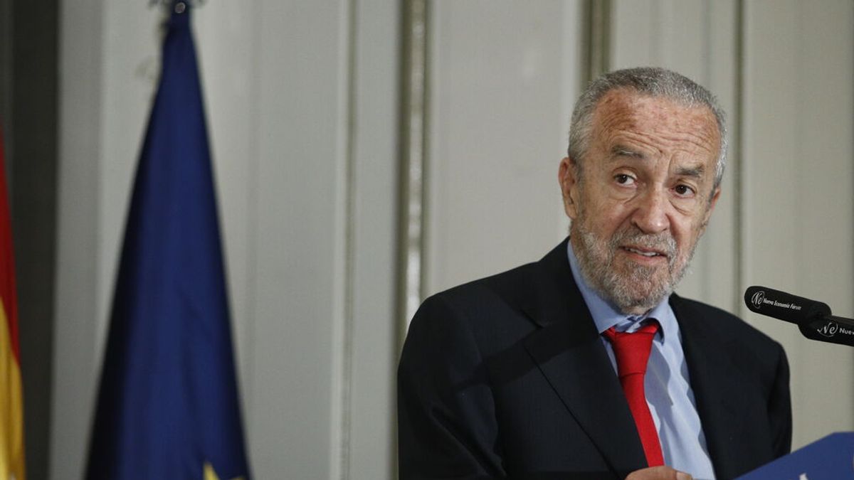 Muere Pedro Arriola, marido de Celia Villalobos y 'gurú' de las encuestas de Aznar Muere Pedro Arriola, marido de Celia Villalobos y 'gurú' de las encuestas de Aznar