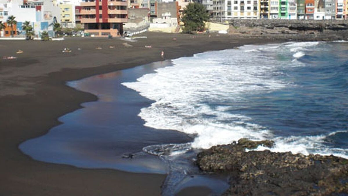 Localizan el cuerpo sin vida de un hombre en el Paseo Marítimo de La Garita, en Telde