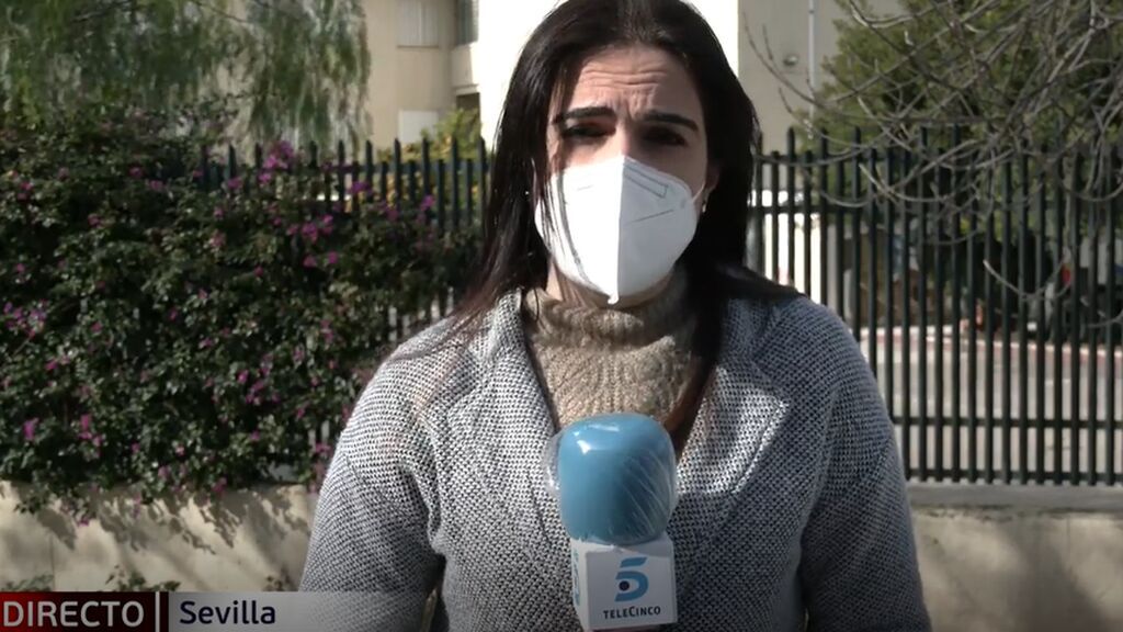 Un alumno agrede a una profesora que le pidió que se pusiera bien la mascarilla en Sevilla