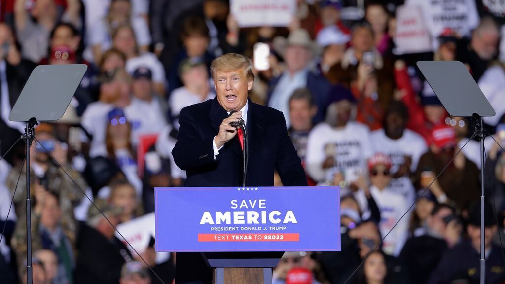 Donald Trump dice que si vuelve a la Casa Blanca indultará a quienes asaltaron el Capitolio