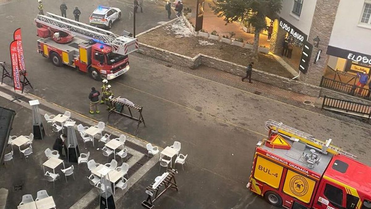 Tres incendios en una semana y siete años reclamando un retén de bomberos en Sierra Nevada Tres incendios en una semana y siete años reclamando un retén de bomberos en Sierra Nevada